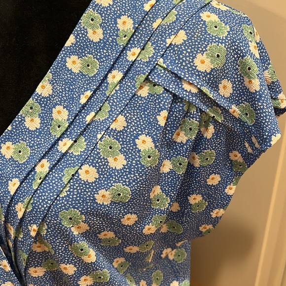 Neck cross over noise with wide band elastic hemline for blousing loose sleeve - Picture 2 of 6